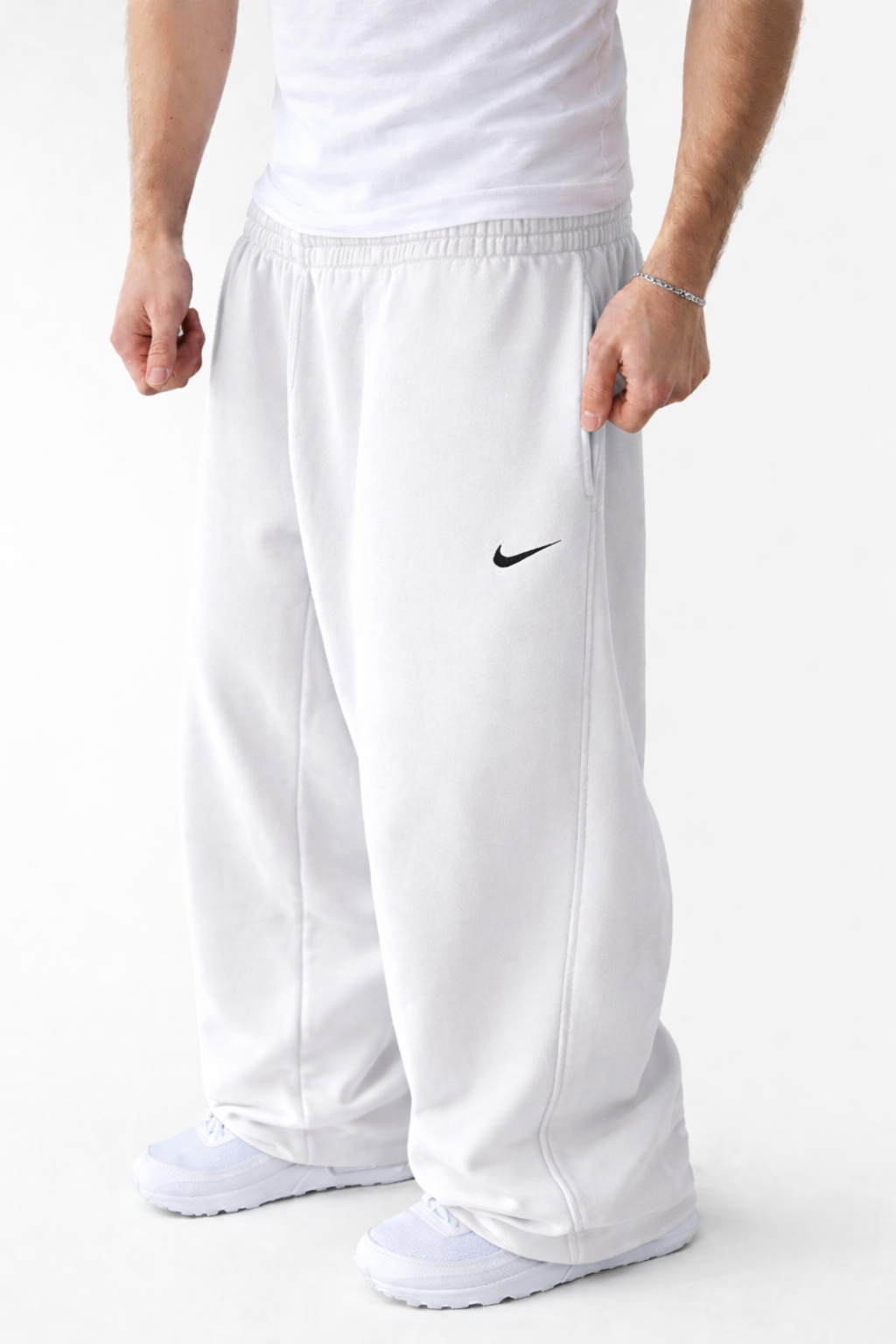 Calças largas – oferta limitada