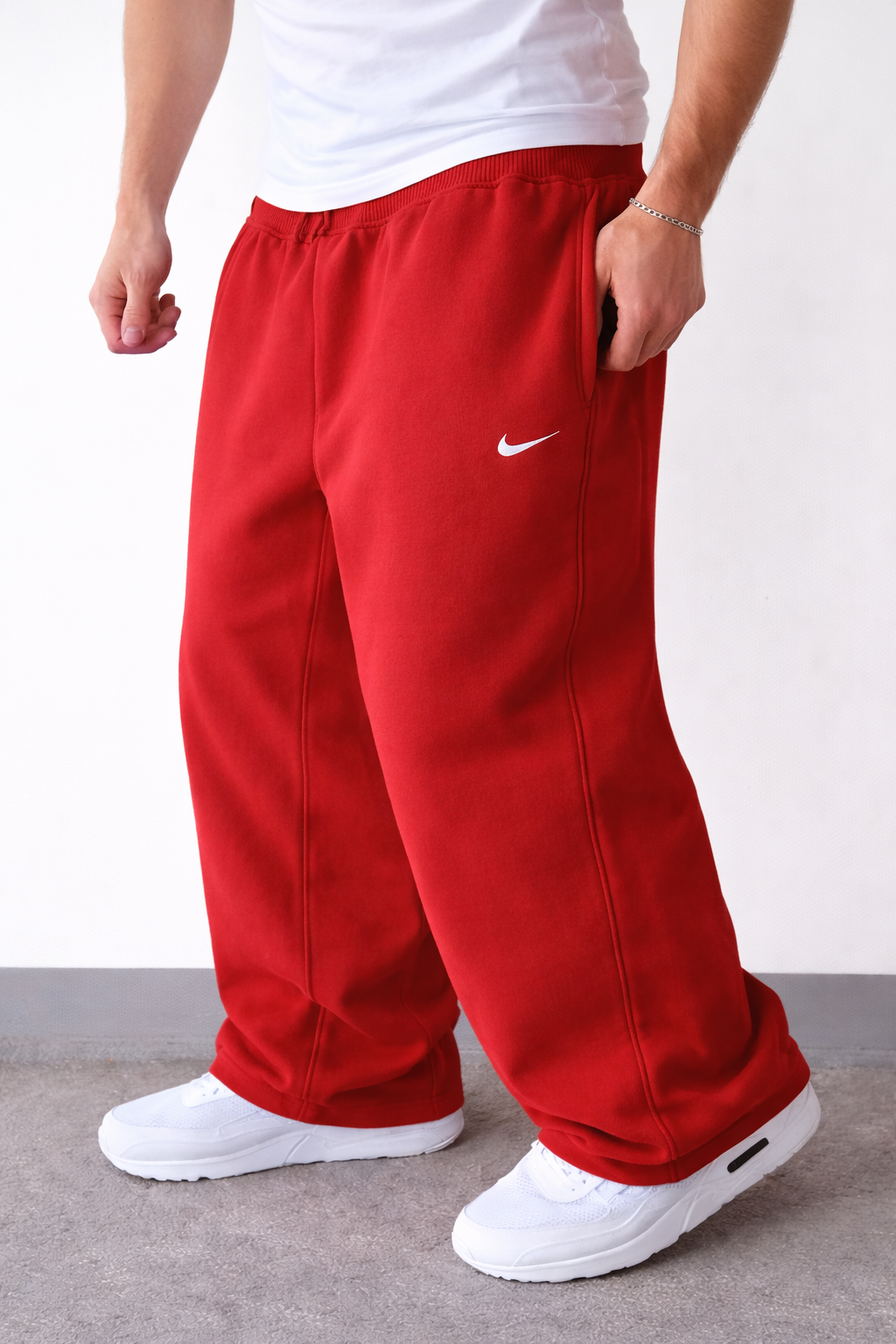 Calças Nike em oferta limitada